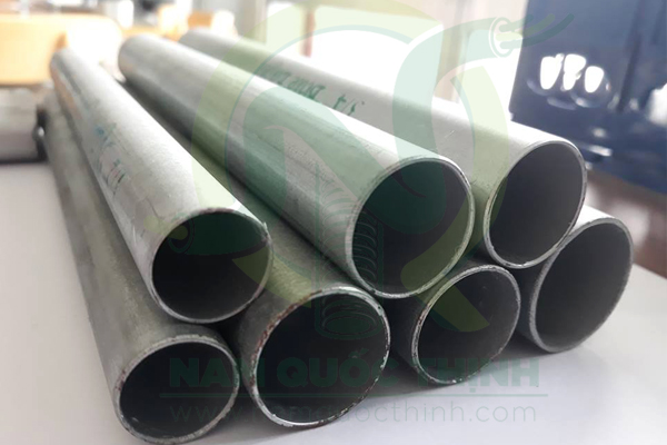 Ống thép luồn dây điện
